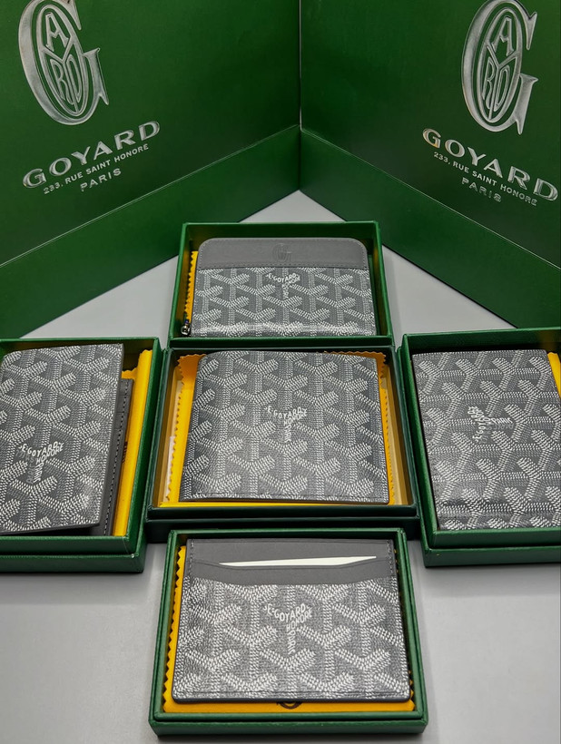 کالکشن کامل رنگ خاکستری برند لوکس گویارد / Goyard Accessories Collection