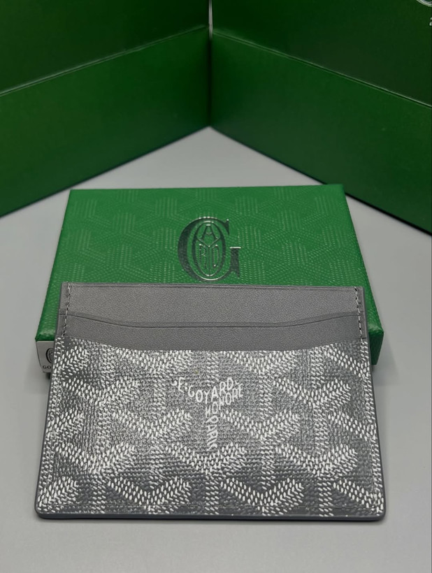 کالکشن کامل رنگ خاکستری برند لوکس گویارد / Goyard Accessories Collection