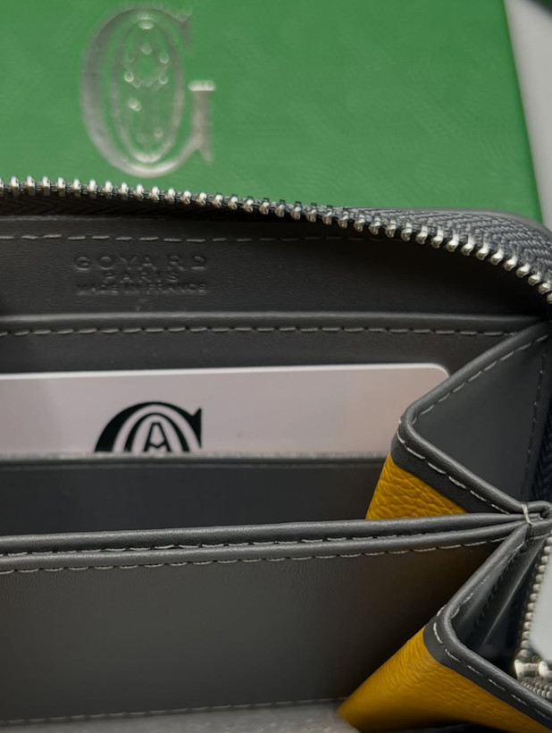 کالکشن کامل رنگ خاکستری برند لوکس گویارد / Goyard Accessories Collection