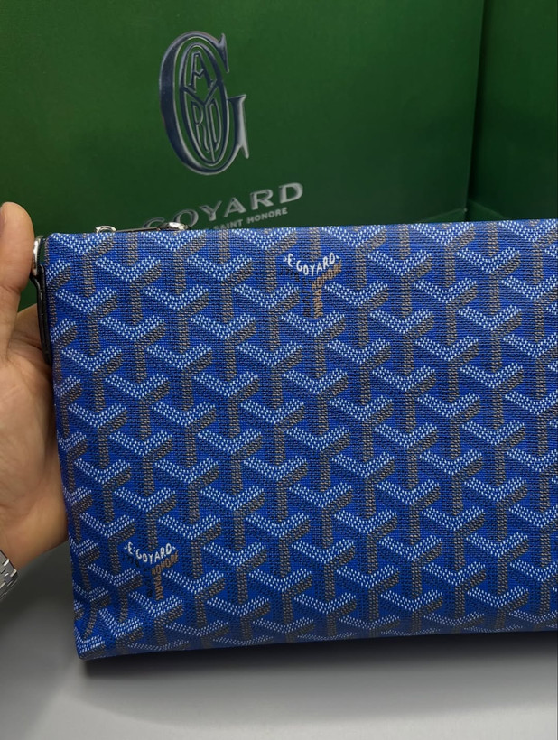 کالکشن کیف و جاکارتی آبی گویارد / Goyard Blue Accessories