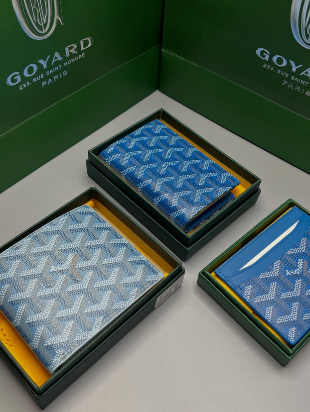 کالکشن کیف و جاکارتی آبی گویارد / Goyard Blue Accessories